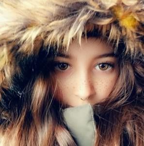 Meet your Posher, Anna-ève